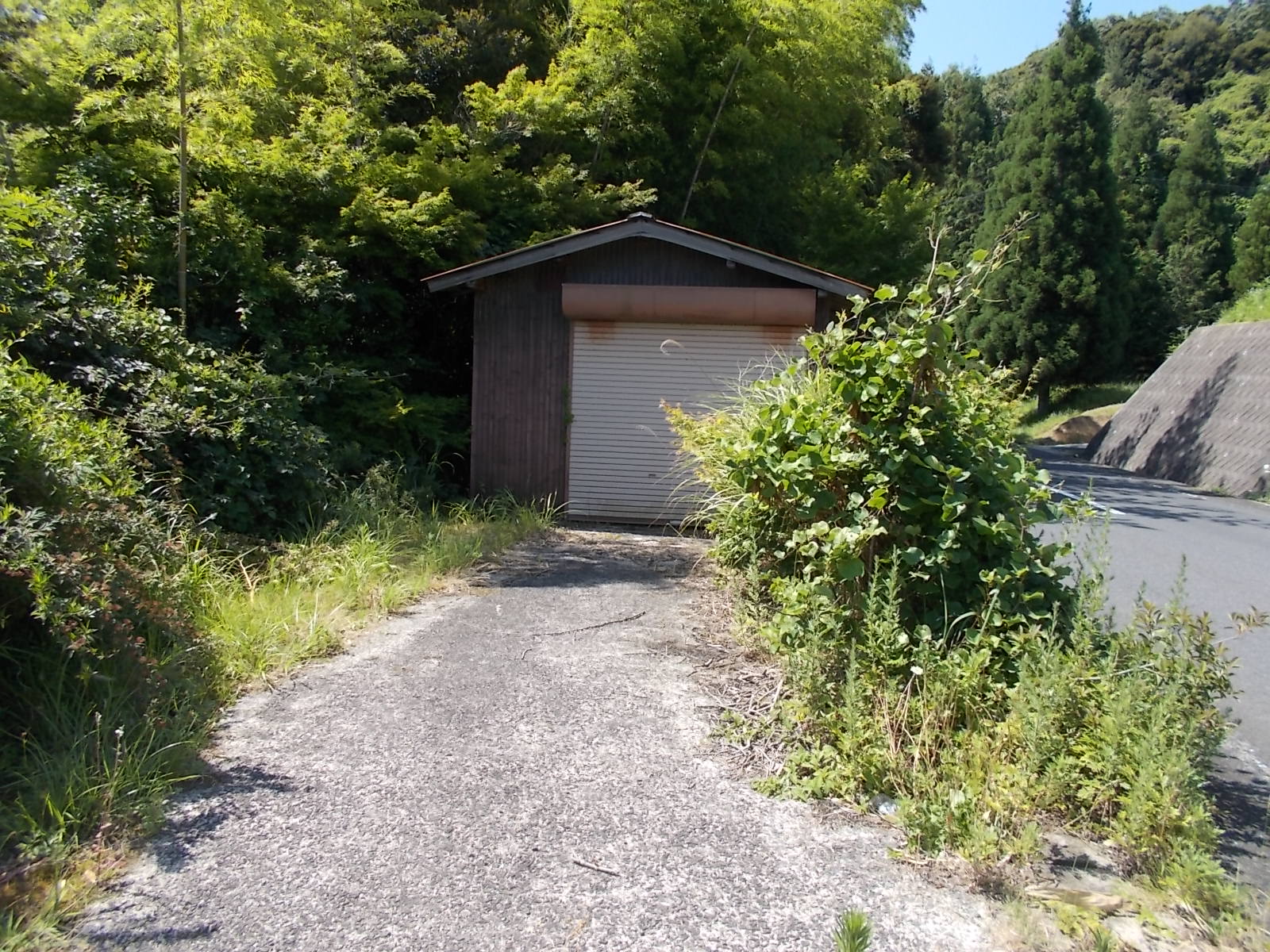 大田市朝山町朝倉　中古住宅 画像2